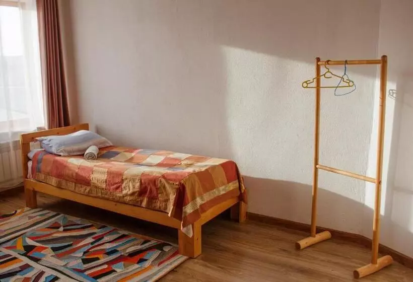 پانسیون Guest House Altyn Oimok
