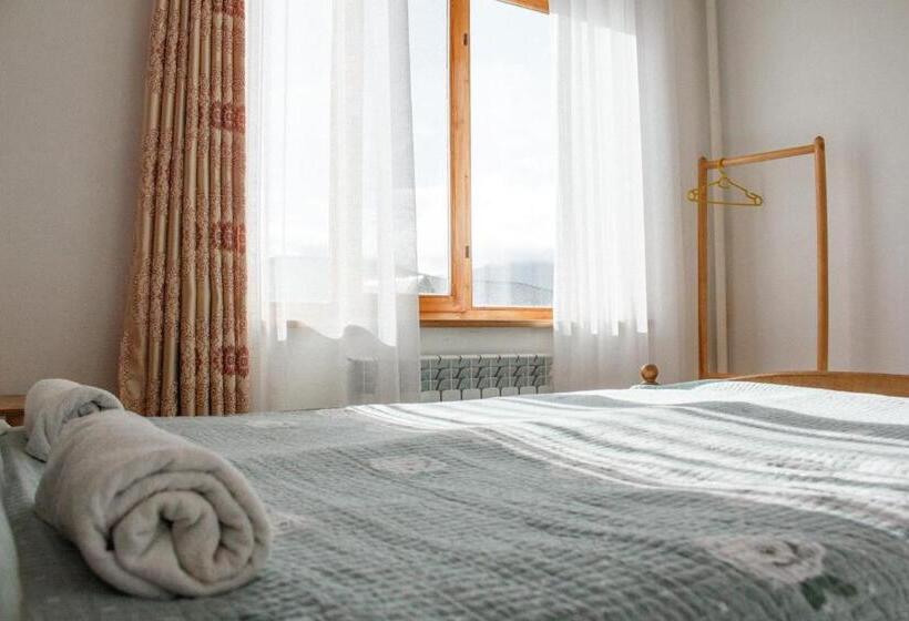 پانسیون Guest House Altyn Oimok