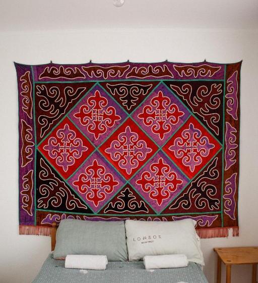 پانسیون Guest House Altyn Oimok