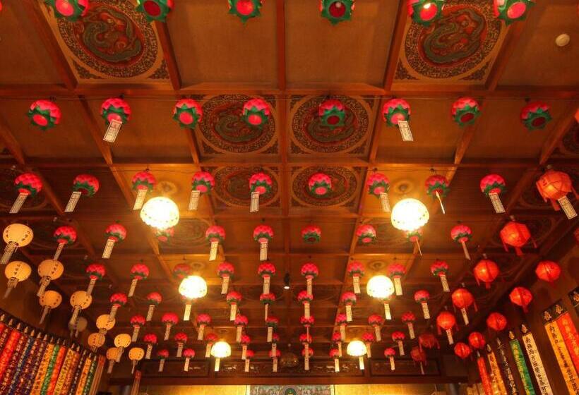 Рёкан 金剛寺 宿坊 成穂院