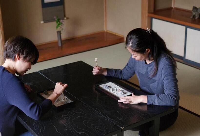 Ryokan Zen&bed Bogetsuan