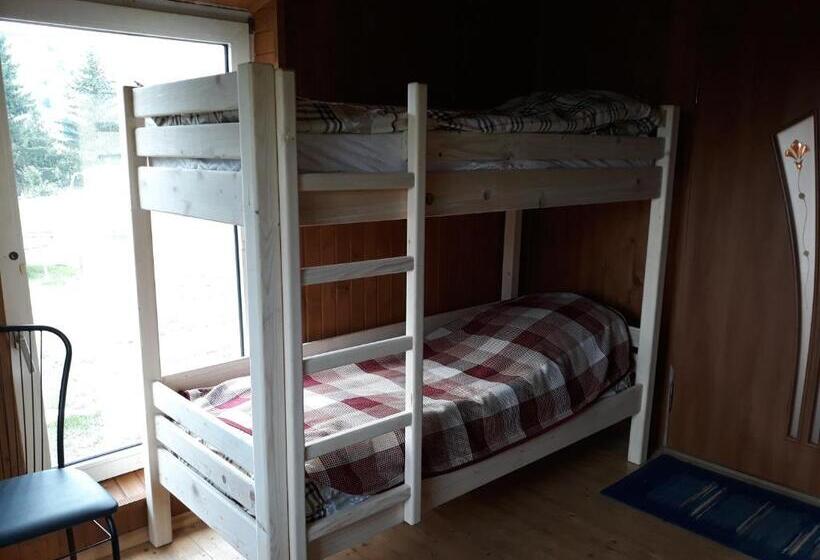 Общежитие Eco Resort Nad Karpatamy