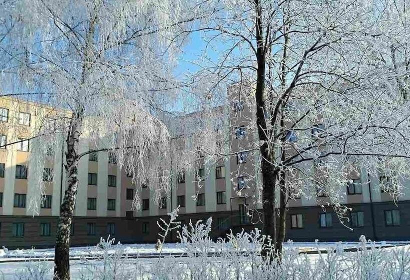 הוסטל Friendly House