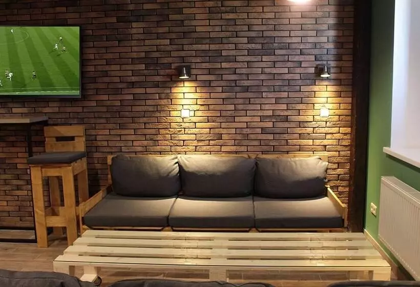 ユースホステル Friendly House