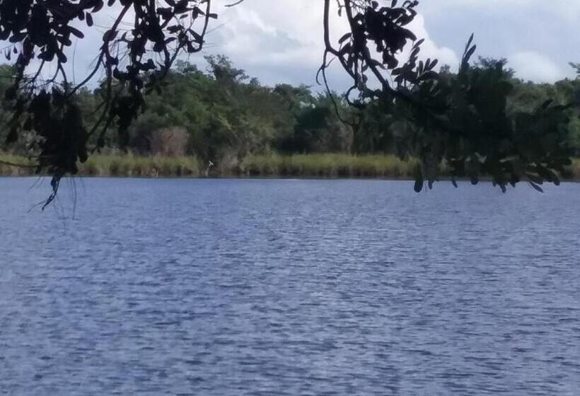 הוסטל Hidden Haven