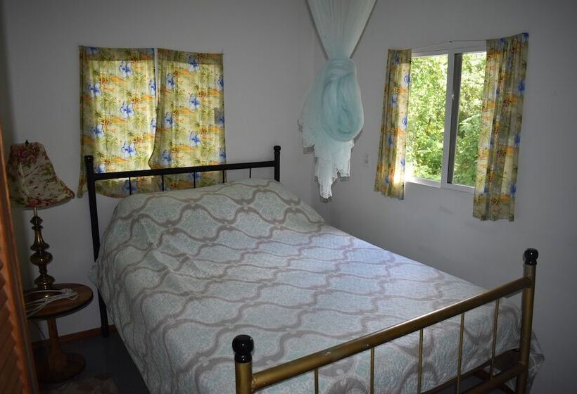 הוסטל Hidden Haven