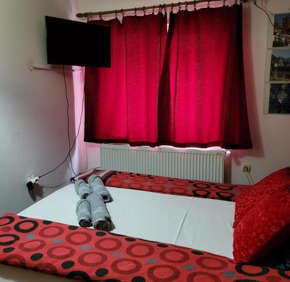 هاستل Vila Mala Evropa