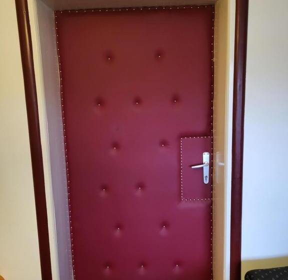 هاستل Vila Mala Evropa