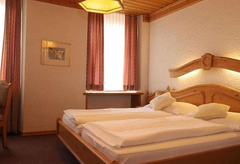 בית מלון כפרי Restaurant Weisses Kreuz