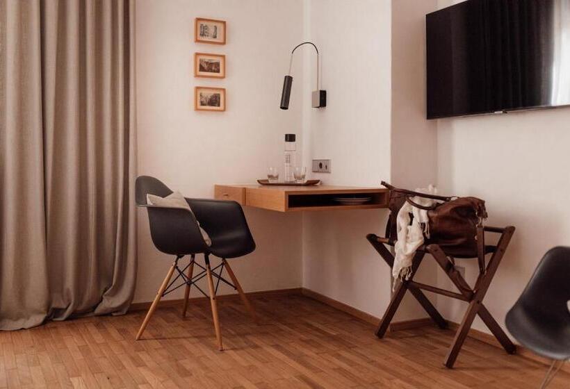 Отель Haus Am Turm