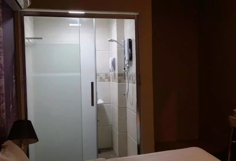 ホテル Om