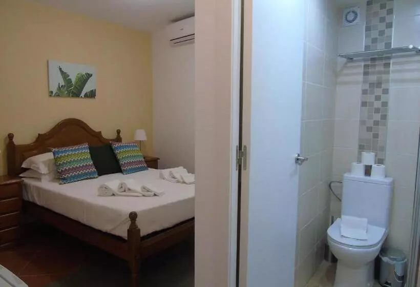 Manta Guest   Bed & Breakfast