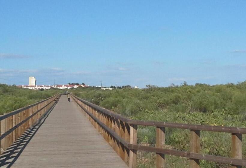 Manta Guest   Bed & Breakfast