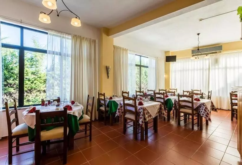 Manta Guest   Bed & Breakfast