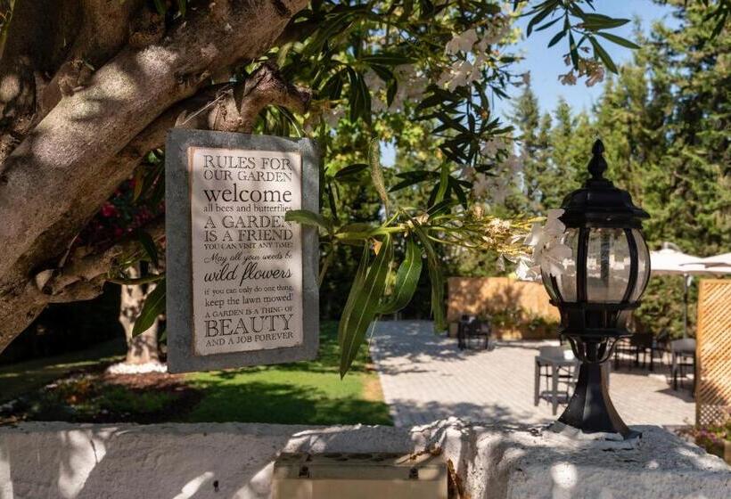 Manta Guest   Bed & Breakfast