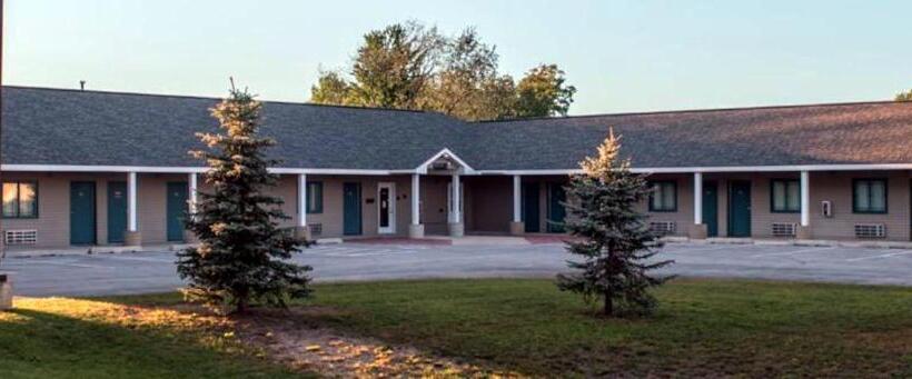 فندق على الطريق The Kingsley Suites