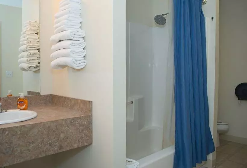 Motelli The Kingsley Suites