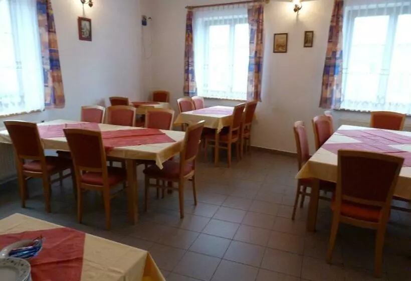 Majatalo Penzion U Krumlova