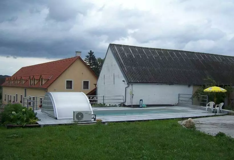 Majatalo Penzion U Krumlova