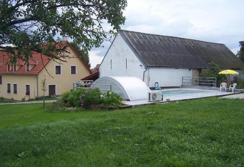 펜션 Penzion U Krumlova