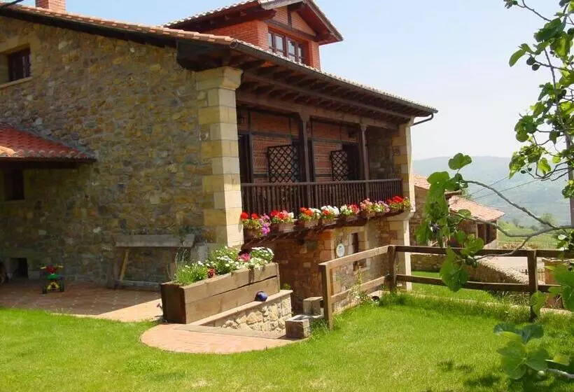 پانسیون Posada Rural Valoria
