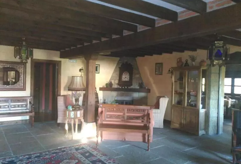 پانسیون Posada Rural Valoria