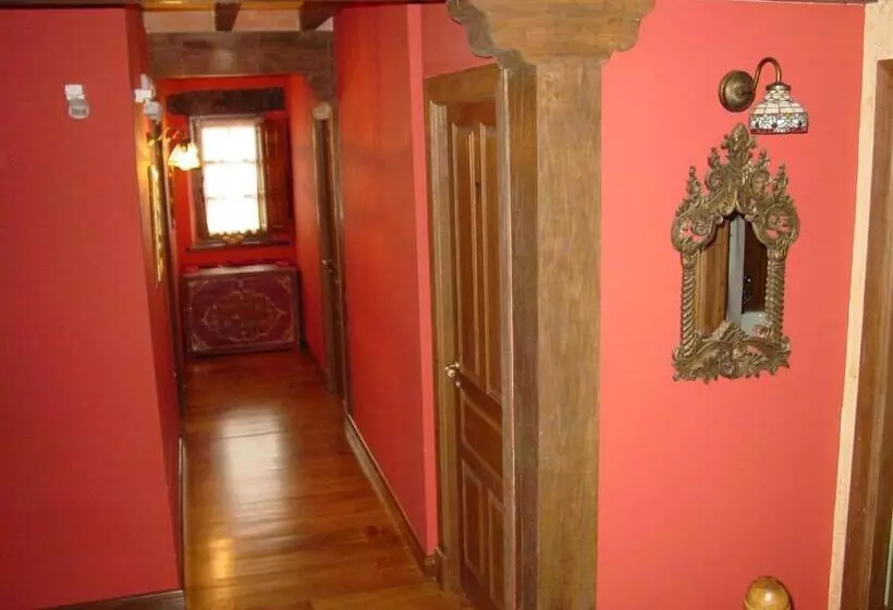 پانسیون Posada Rural Valoria