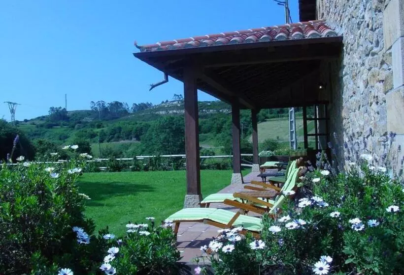 پانسیون Posada Rural Valoria