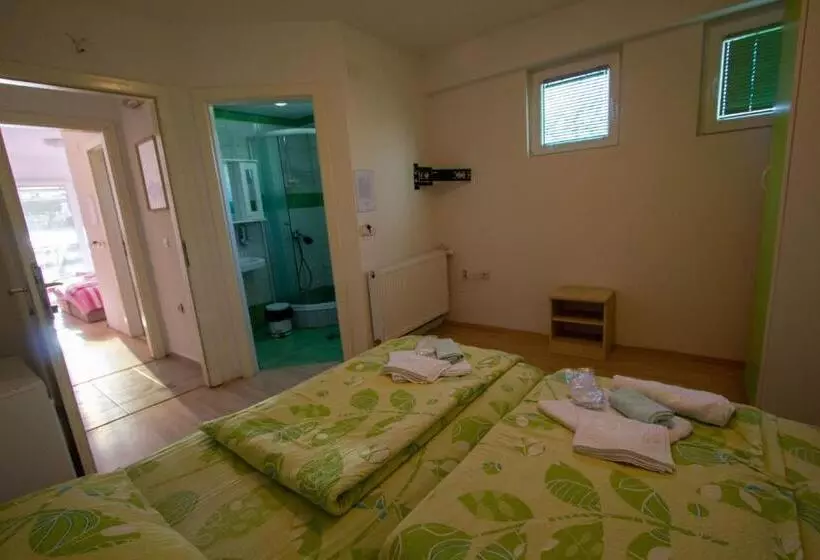 پانسیون Villa In Apartments