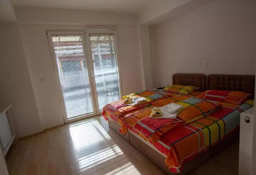 پانسیون Villa In Apartments