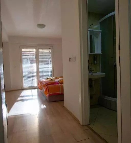 پانسیون Villa In Apartments