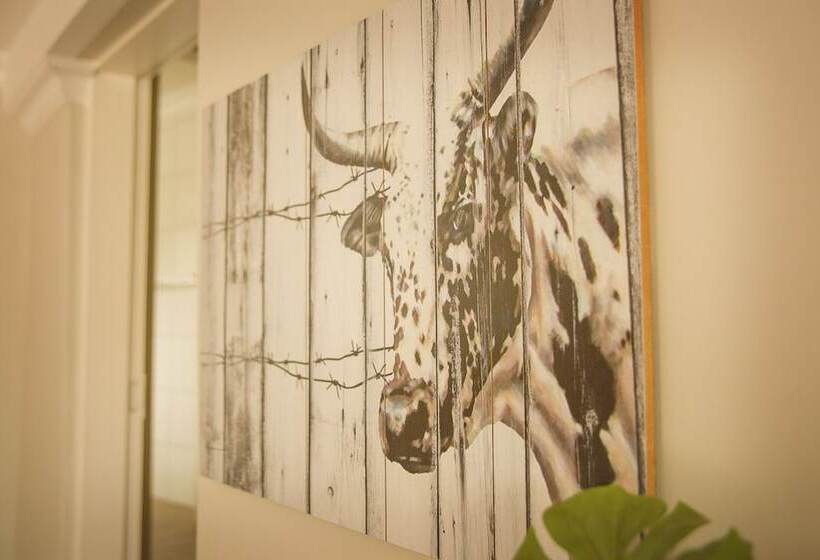 膳宿费 De Pecan Valley