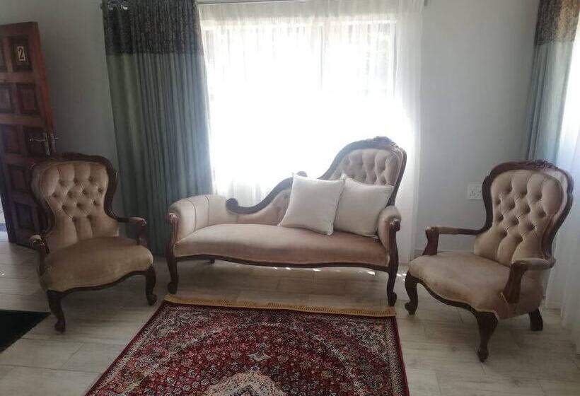 膳宿费 De Pecan Valley