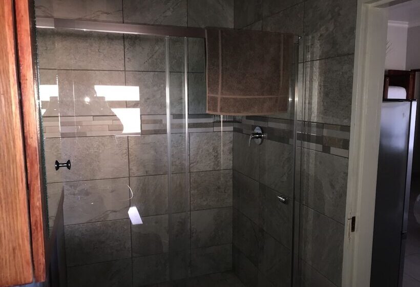 膳宿费 De Pecan Valley