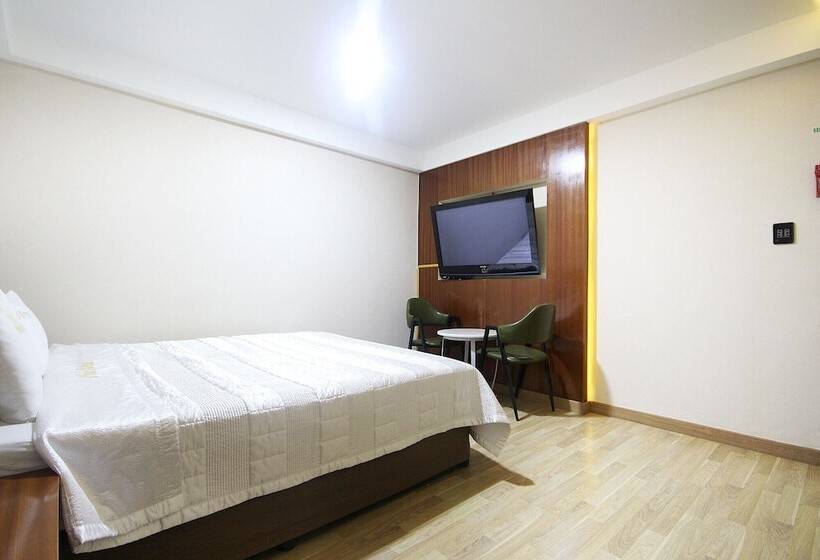 Yeosu One Self Check In Motel