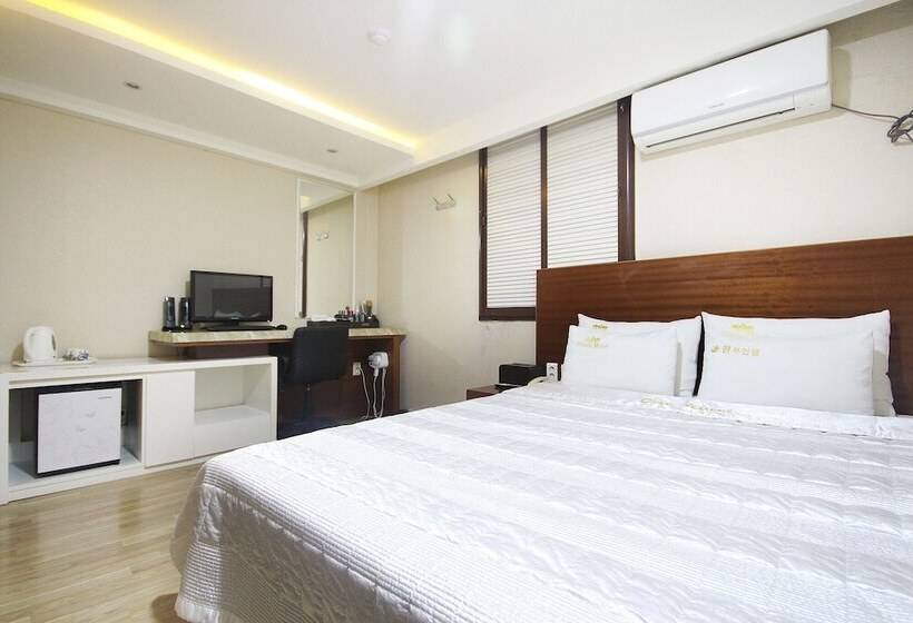 Yeosu One Self Check In Motel