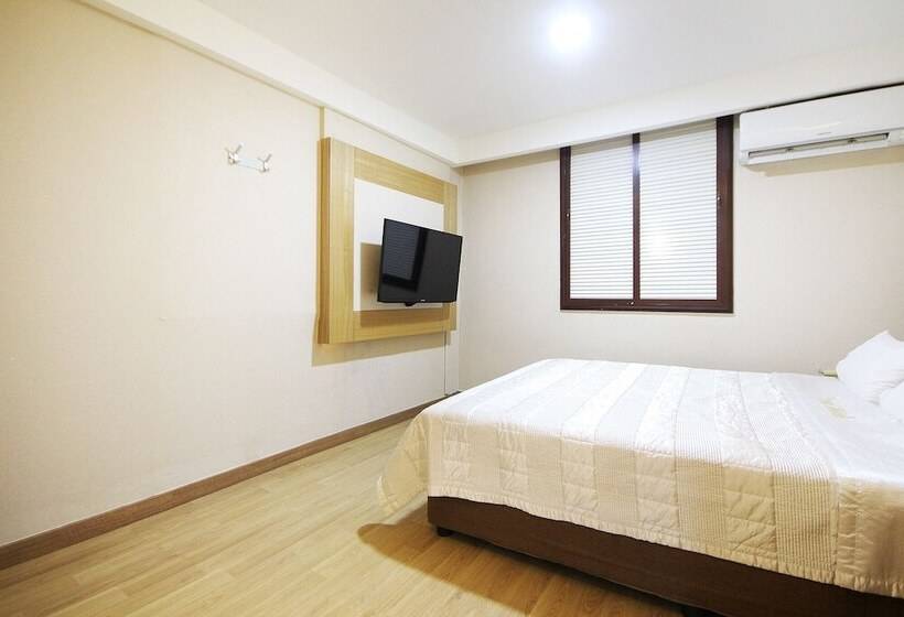 Yeosu One Self Check In Motel