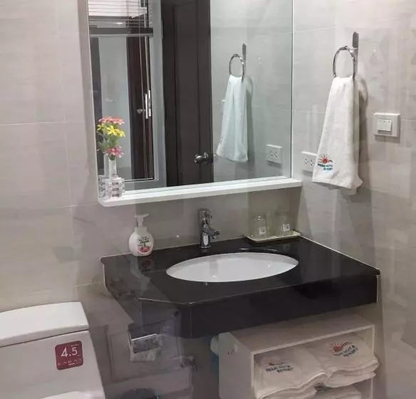 Fasai Hut And Resort