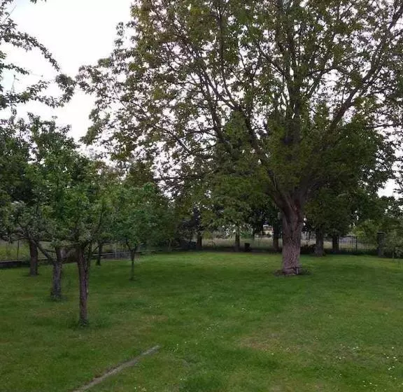 ベッドアンドブレックファースト Beb Infamiglia