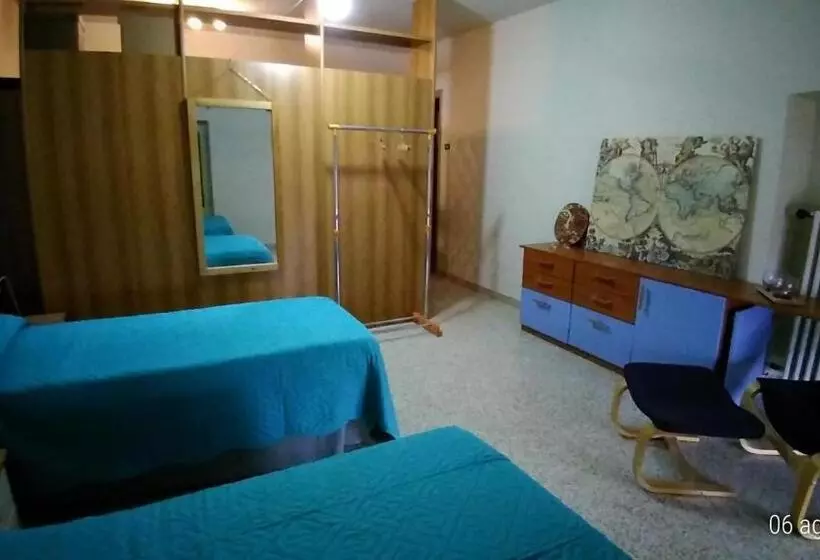 ベッドアンドブレックファースト Beb Infamiglia