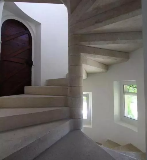 Aamiaismajoitus (B&B) Le Prieure De Buffon