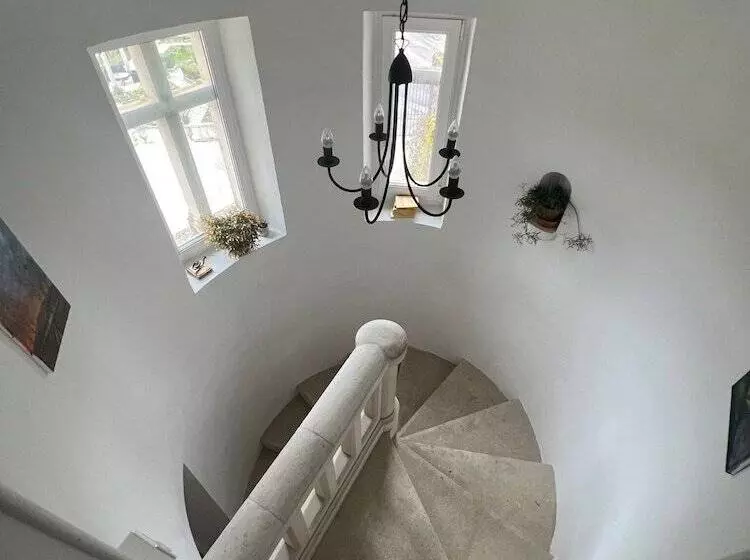 Aamiaismajoitus (B&B) Le Prieure De Buffon