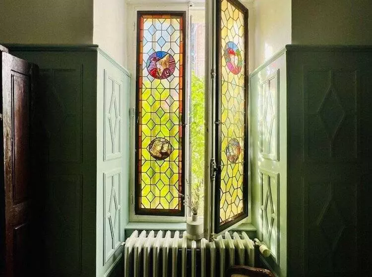 Aamiaismajoitus (B&B) Le Prieure De Buffon