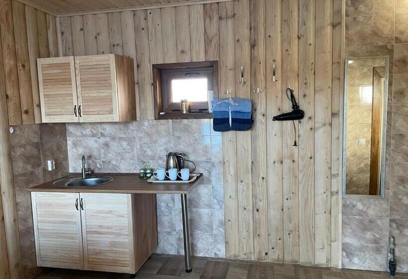 ホテル Avalon котедж на озері