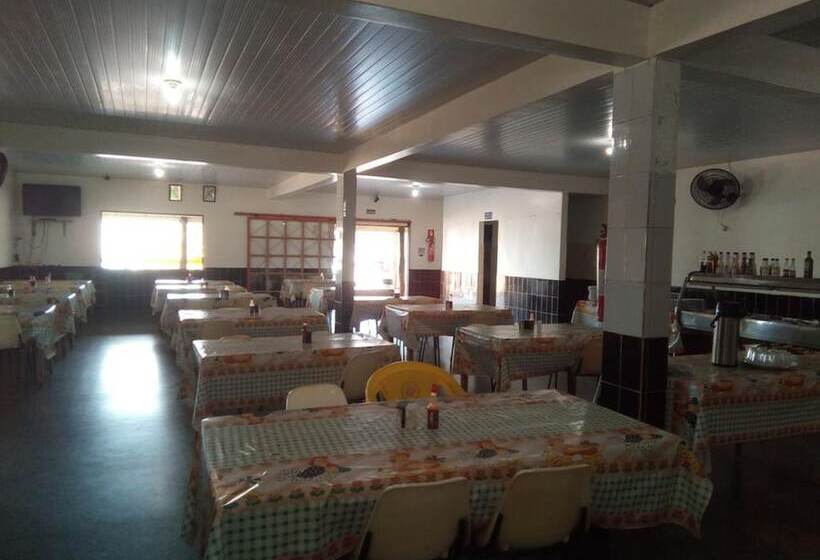 فندق Ferronato S