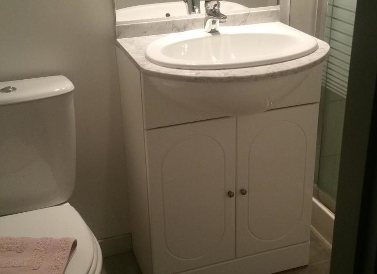 فندق Je Résilie Mon Contrat Avec Booking Car J Ai Vendu Mon Etablisement J Ai Pas Pu Avoir Une Personne A