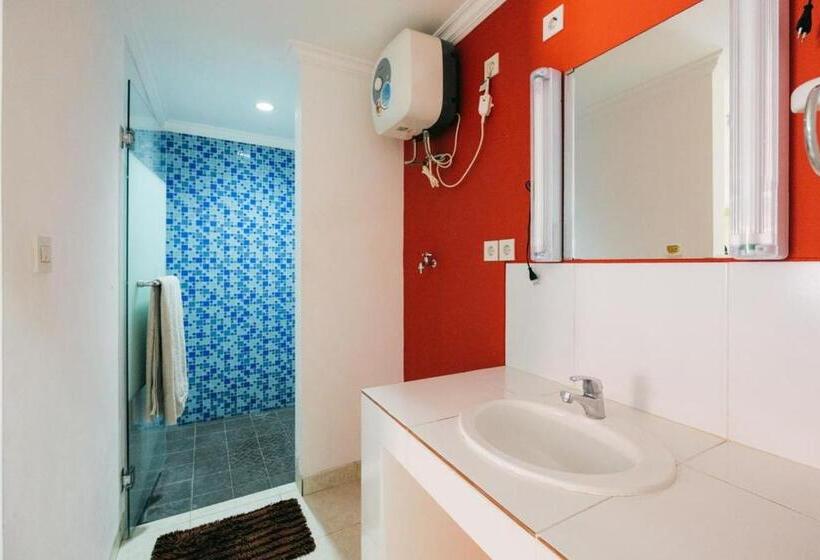 ホテル Reddoorz At Kawaii Apartment Jimbaran