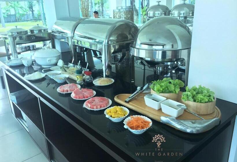 酒店 The White Garden Premier Saraburi