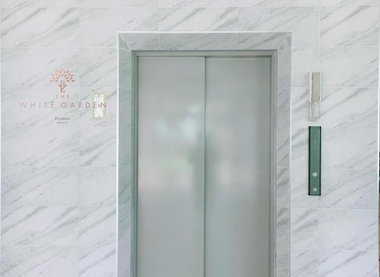 酒店 The White Garden Premier Saraburi