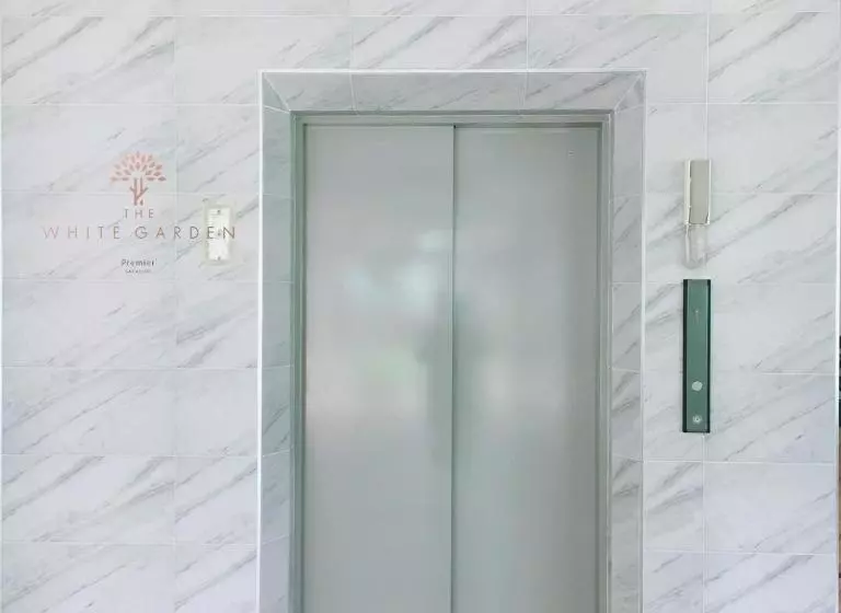 Hotelli The White Garden Premier Saraburi